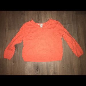 Medium Knitted Crop Sweater with 3/4 Sleeves